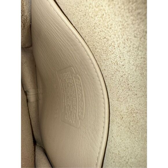 Vintage Coach Crossbody Leather Bag Purse Turnlock 80s Ivory - Picture 11 of 16